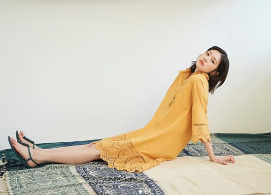 韩国女星郑素敏近期分享在INS上的私服穿搭-街拍look